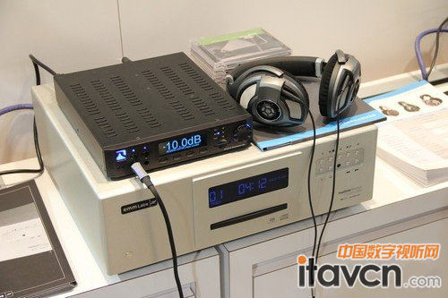 ɭHD700C(q)b