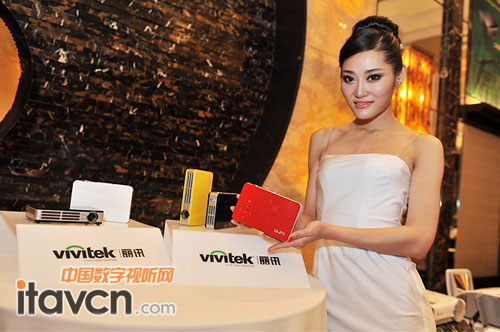 Vivitek麗訊QUMI Q5鋒芒出鞘