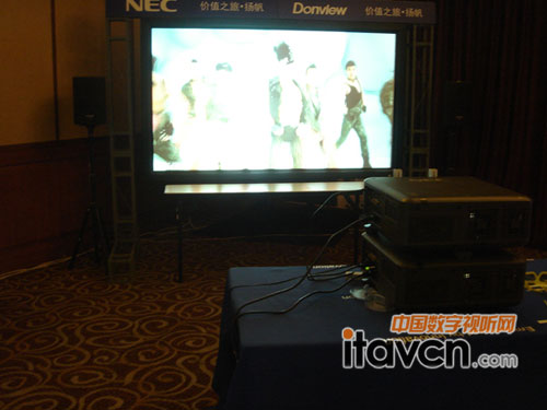 OPSһw(dng)w-2_(ti)NEC PX750U+