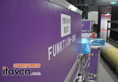 紫色的魅力Funktion-one 音箱