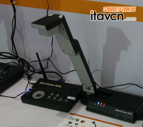 AVer 實物展臺