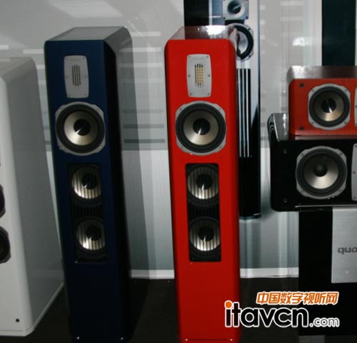 Aurum Titan VIII音箱