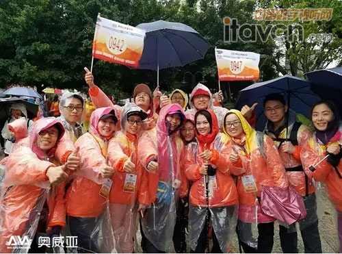 風雨無阻，出征丹霞