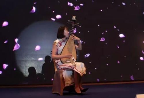婀娜的麗影溫婉動人