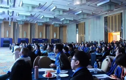 歡歌載舞，這是一場聯(lián)歡會？ 