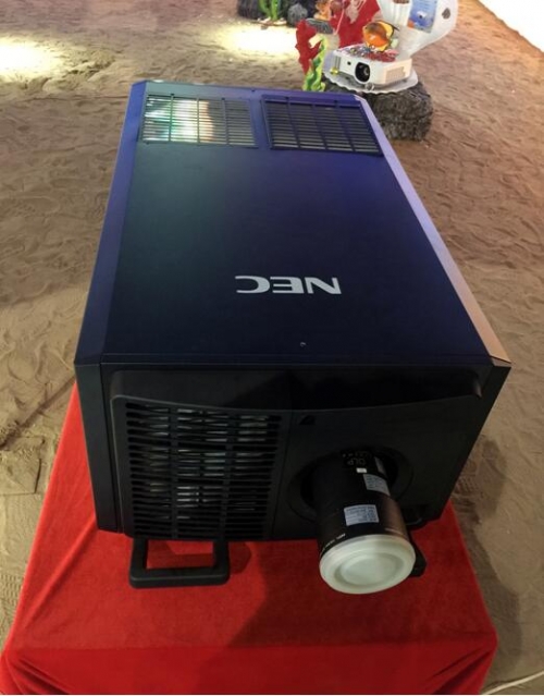 NEC 4K雙色激光工程投影機